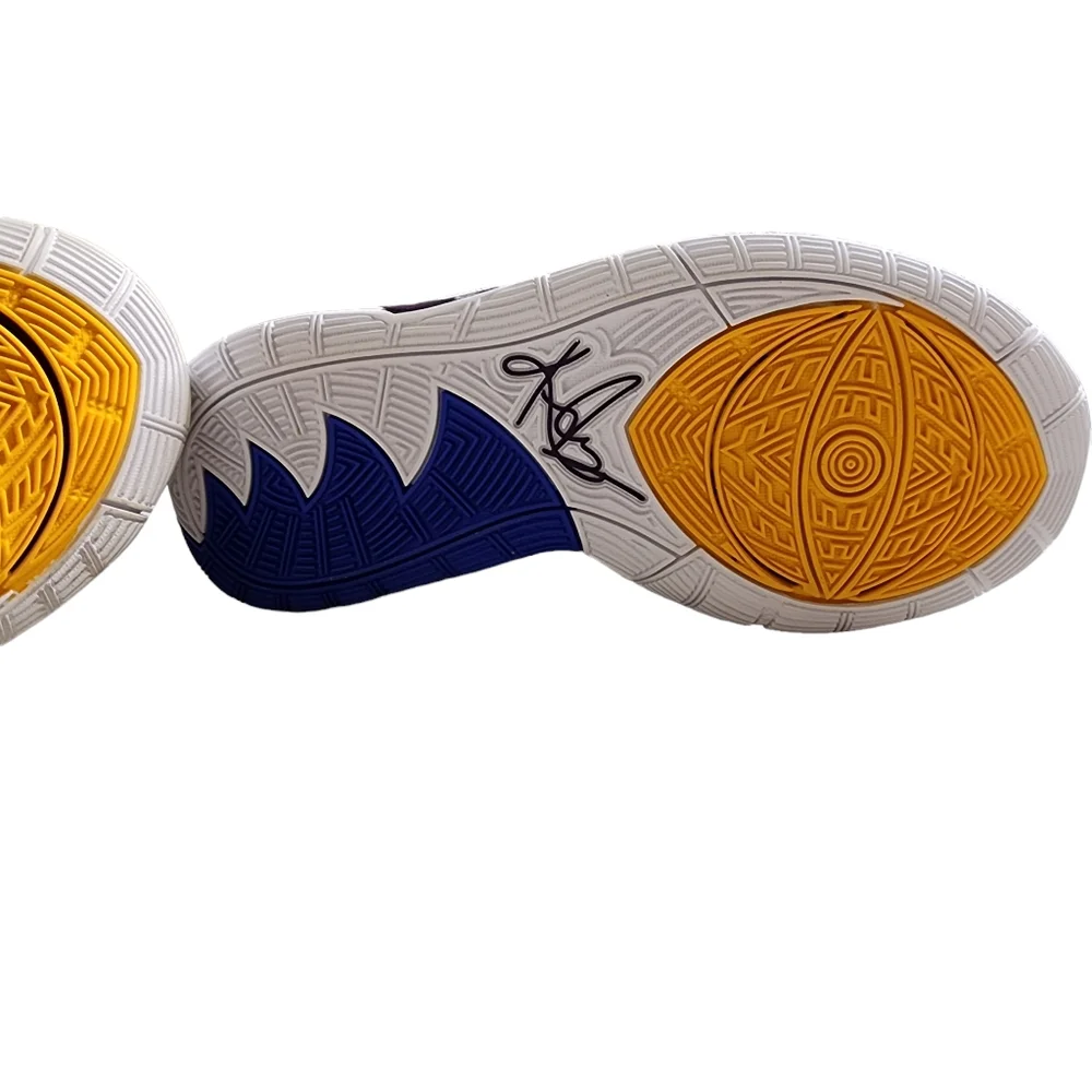 New‎ in Box - Nike Kyrie 6 (GS) - Size 4 Youth - Basketball Sneakers